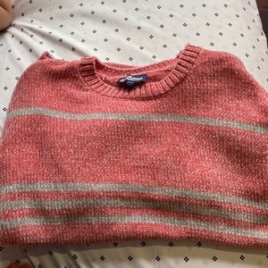 It’s a girl sweater it’s a. X-large it’s only been used once